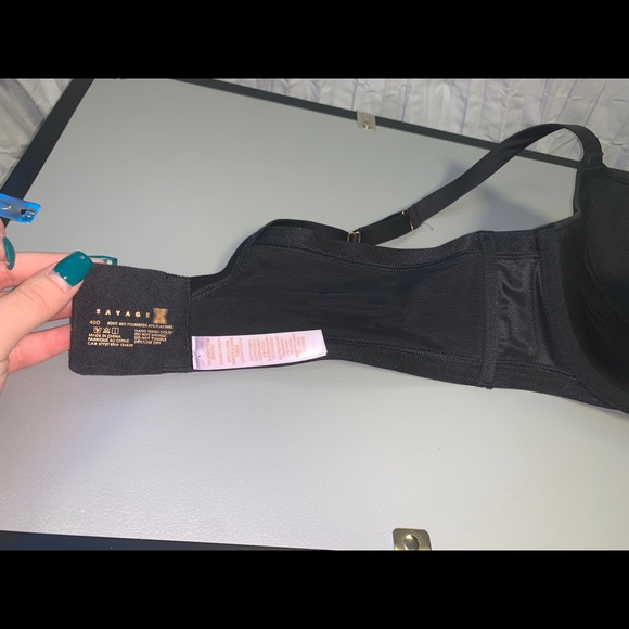 SAVAGE X FENTY T-SHIRT BRA 🖤 - Picture 7 of 8